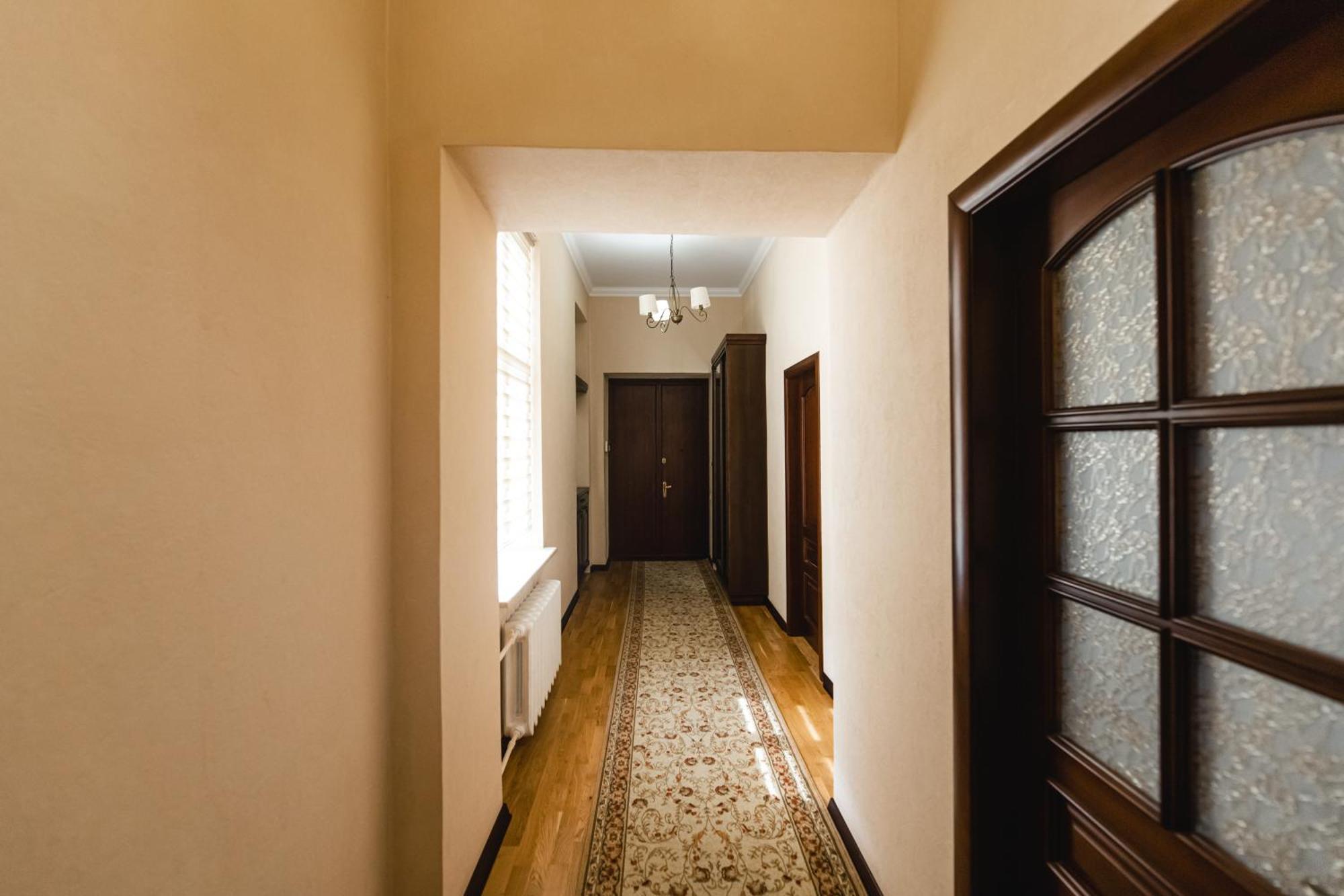 Apartments Justlvivit At The Rynok Square Luaran gambar